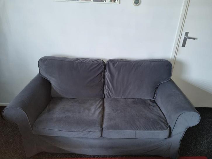 Ikea Ektorp 2-zitsbank - Grijs, Huis en Inrichting, Banken | Bankstellen, Gebruikt, Rechte bank, Tweepersoons, 200 tot 250 cm