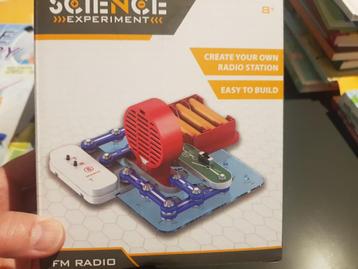 science Experiment FM radio beschikbaar voor biedingen