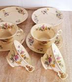 Gouds Plateel / PlaZuid, 4 antieke theekop en schotels, Antiek en Kunst, Antiek | Servies los, Ophalen of Verzenden