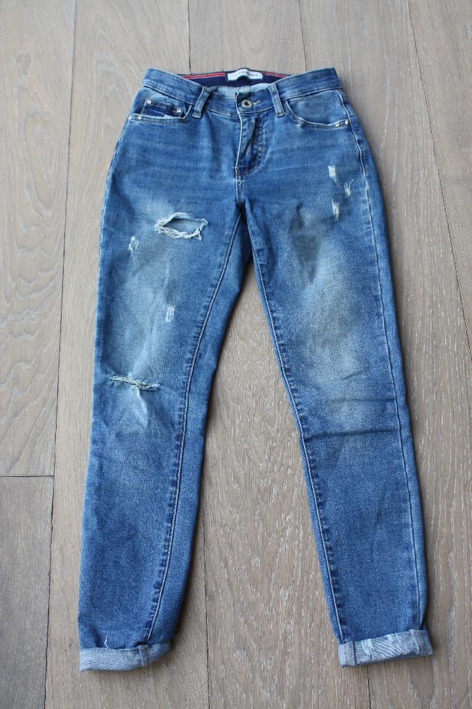 Skinny spijkerbroek met scheuren (Queen Hearts) maat 34, Blauw, Ophalen of Verzenden, Zo goed als nieuw, W27 (confectie 34) of kleiner