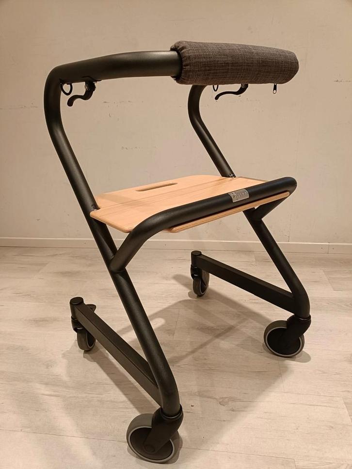 Saljol trippelstoel  binnen rollator Large incl Servicebeurt, Diversen, Rollators, Zo goed als nieuw, Lichtgewicht, Ophalen of Verzenden