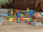 Vtech garage + 49 delen rails + accessoires voor, € 25, Ophalen, Gebruikt