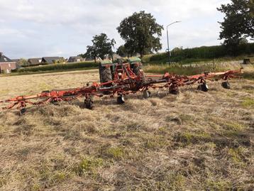 Hooier hooischudder  beschikbaar voor biedingen