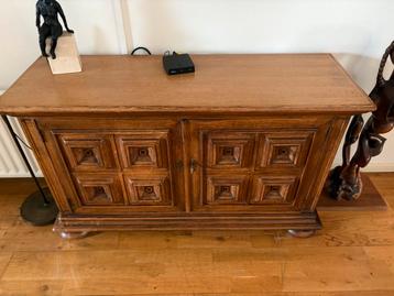 Kast, dressoir, eiken beschikbaar voor biedingen