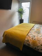 Essenza sprei geel/ goud van kleur 260 cm, Ophalen of Verzenden, Zo goed als nieuw, Tweepersoons