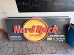 Hard rock cafe bord, Ophalen