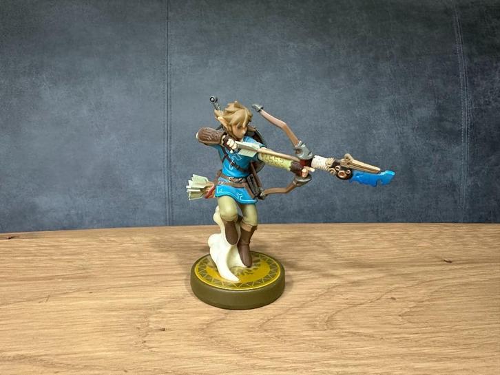 Nintendo Switch Amiibo - Zelda Link Archer BotW, Spelcomputers en Games, Games | Nintendo Switch, Zo goed als nieuw, Avontuur en Actie