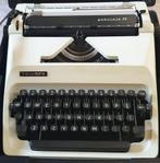 TRIUMPH Gabriele 25 Typewriter made in Western Germany, Diversen, Typemachines, Ophalen of Verzenden, Zo goed als nieuw