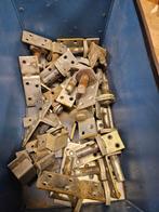 smeedijzeren haken scharnieren en div, Doe-het-zelf en Verbouw, Hang- en Sluitwerk, Ophalen of Verzenden, Zo goed als nieuw, IJzer