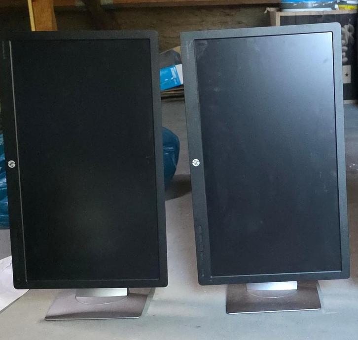 2 HP E232 Monitors, Computers en Software, Monitoren, Gebruikt, 60 Hz of minder, DisplayPort, HDMI, VGA, In hoogte verstelbaar