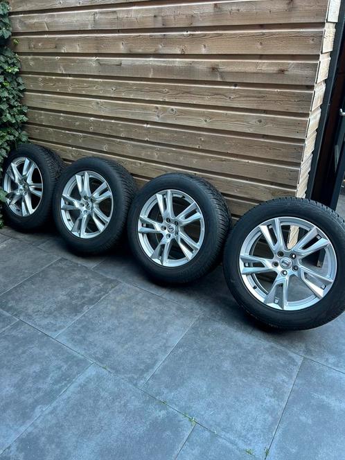 Volvo xc40 v90 cc velgen met zgan winterbanden 235/55/18, Auto-onderdelen, Banden en Velgen, Band(en), Winterbanden, 18 inch, 235 mm