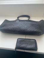 Bottega Veneta tas. Cabat Large. Limited edition., Overige typen, Zo goed als nieuw, Zwart, Verzenden