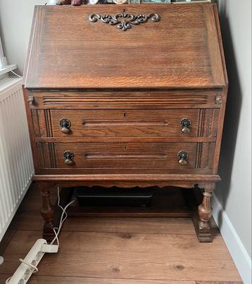 Vintage houten secretaire beschikbaar voor biedingen