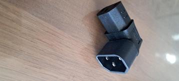 C13 naar C14 adapter beschikbaar voor biedingen