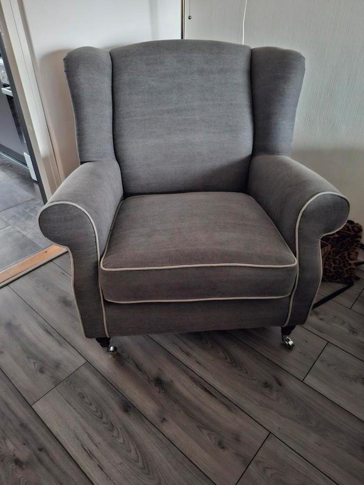 Zo goed als nieuwe oorfauteuil, Huis en Inrichting, Fauteuils, Zo goed als nieuw, Stof, 100 tot 125 cm, 75 tot 100 cm, Ophalen