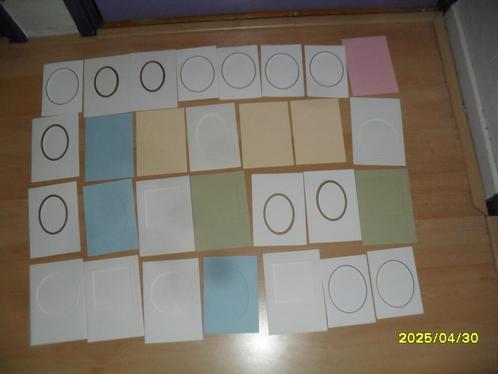 39 Basiskaarten, Goudkleurig karton, diverse kleuren papier, Hobby en Vrije tijd, Kaarten | Zelf maken, Nieuw, Blanco kaart of Basiskaart