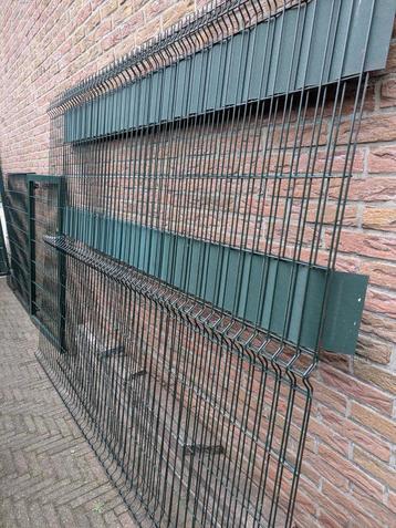 Twee hekken 1.90 hoog beschikbaar voor biedingen