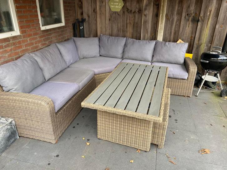 Lounge set - Goed onderstel, nieuwe kussenhoezen nodig, Tuin en Terras, Tuinsets en Loungesets, Gebruikt, Loungeset, Wicker, 5 zitplaatsen