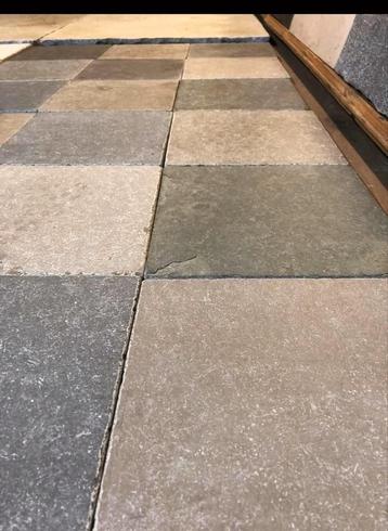 ANTIEKE TEGELS ESTRIKKEN 20X20CM beschikbaar voor biedingen