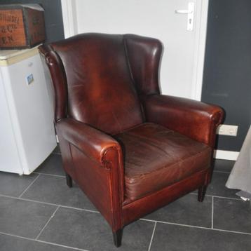 Oorfauteuil schapenleer vintage beschikbaar voor biedingen