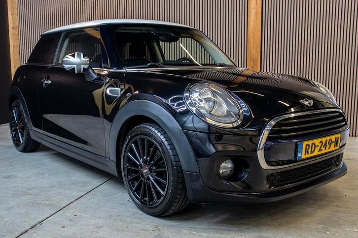 MINI Cooper 1.5 Coop. Pep S.Bns (bj 2016), Auto's, Mini, Bedrijf, Te koop, Cooper, ABS, Airbags, Airconditioning, Alarm, Boordcomputer