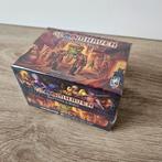*NIEUW* Gloomhaven Buttons & Bugs, Hobby en Vrije tijd, Gezelschapsspellen | Bordspellen, Ophalen, Een of twee spelers, Cephalofair Games