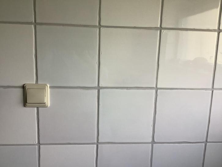 Help!!! Ik zoek deze wandtegels 20x20, Doe-het-zelf en Verbouw, Tegels, Zo goed als nieuw, Wandtegels, Keramiek, 20 tot 40 cm