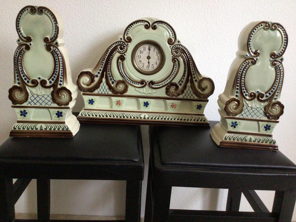 Klokken stel met 2 vazen, Antiek en Kunst, Antiek | Klokken, Ophalen
