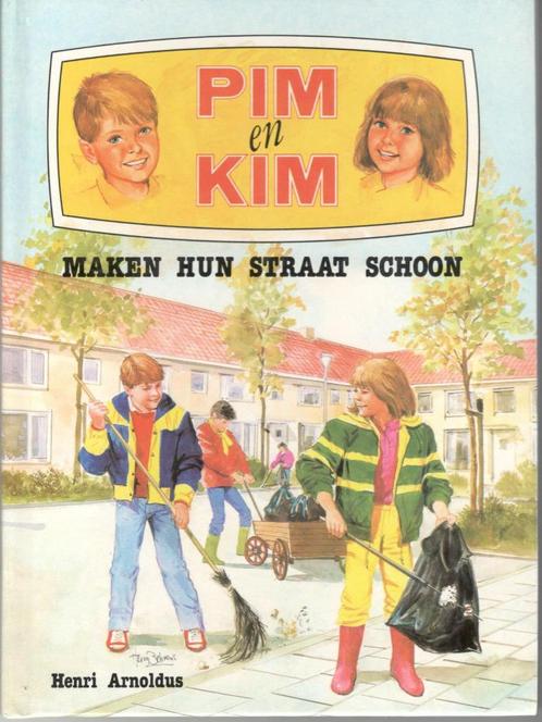 Henri Arnoldus - Pim en Kim maken hun straat schoon., Boeken, Kinderboeken | Jeugd | onder 10 jaar, Zo goed als nieuw, Ophalen of Verzenden
