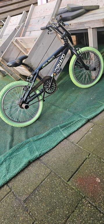 Tornado bmx fiets 20 inch    meer info staat op de foto's    beschikbaar voor biedingen