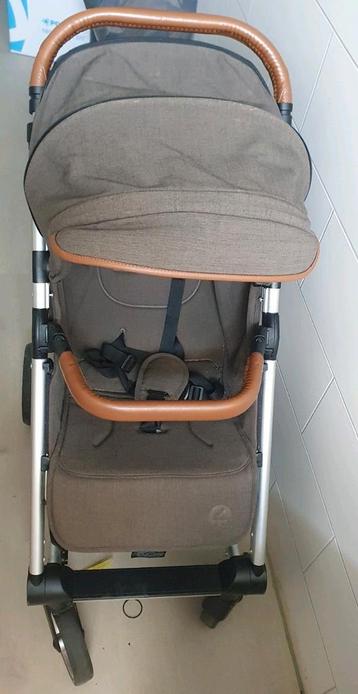 Mutsy kinderwagen. beschikbaar voor biedingen
