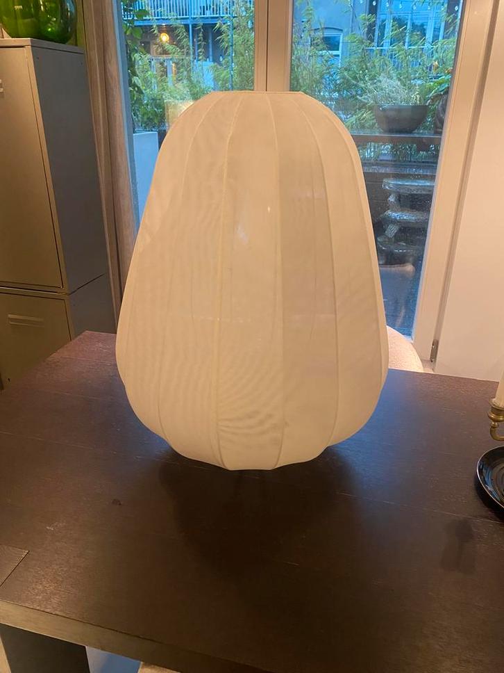 Bolia Balloon hanglamp drop wit 70 hoog, Huis en Inrichting, Lampen | Tafellampen, Zo goed als nieuw, 50 tot 75 cm, Ophalen