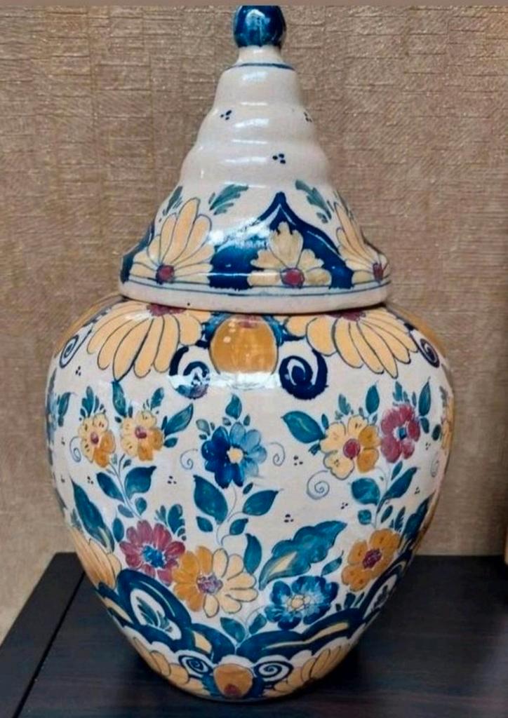 Oude Delfts aardewerken dekselvaas – polychroom – gemerkt, Antiek en Kunst, Antiek | Vazen, Ophalen of Verzenden