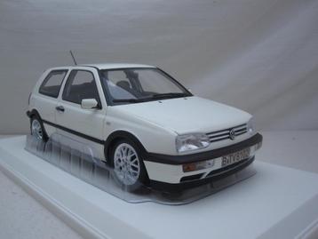 VW Golf Mk3 GTi 1996 20 Jahre Edition Wit 1:18 Norev beschikbaar voor biedingen