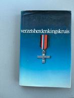 (C) Verzetsherdenkingskruis – Nationaal Comité , militair, Verzenden, Landmacht, Nederland, Boek of Tijdschrift