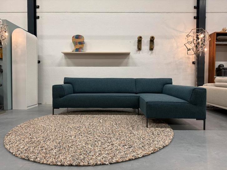 Nieuw Design on Stock Bloq Hoekbank Milton Bank 275x178, Huis en Inrichting, Banken | Bankstellen, Nieuw, Hoekbank, Vierpersoons of meer