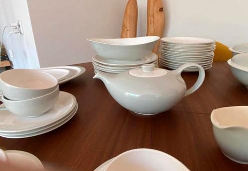 Bellefroid servies Norma, geinspireerd op Callas niet gratis, Antiek en Kunst, Antiek | Servies compleet, Ophalen