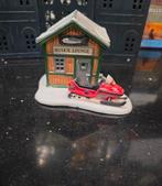 Lemax Kersthuisje met Sneeuwscooter, Huis en Inrichting, Ophalen of Verzenden, Gebruikt