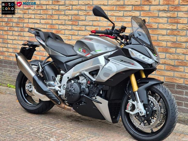 Bijzonder mooie Aprilia Tuono V4 1100 - 2023 - Fabr Garantie, Motoren, Motoren | Aprilia, Bedrijf, Naked bike, meer dan 35 kW