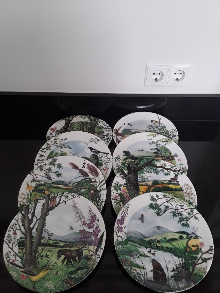 8 Wedgwood sierborden met dieren in de natuur, Verzenden