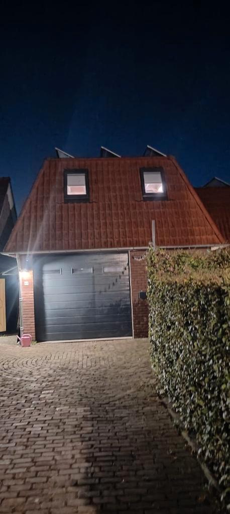 2 pers. kamer te huur tijdens Zwarte Cross, voor Do & Vrij, Huizen en Kamers, Kamers te huur, Enschede, 20 tot 35 m²