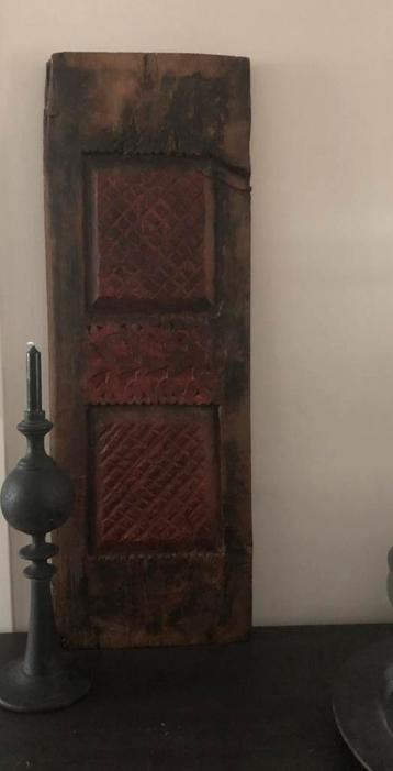 Oud paneel luik deur houtgekerft India oosters sober sleets beschikbaar voor biedingen
