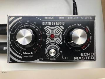 Death by Audio Echo Master met microfoonstandaard-bodem clip beschikbaar voor biedingen