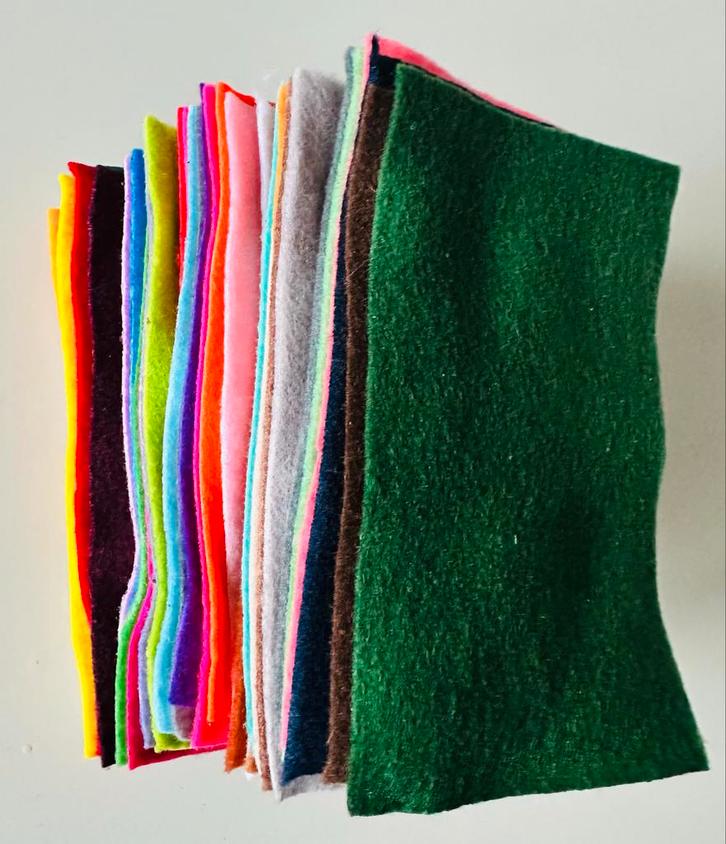 Vilt 30 lapjes 15x20 cm, Hobby en Vrije tijd, Vilt, Nieuw, Los Vilt, Ophalen of Verzenden