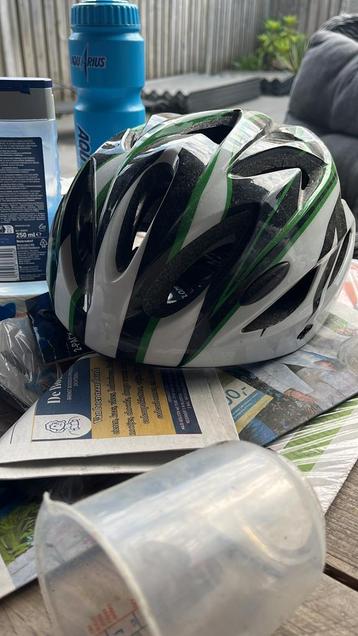 Mountainbike helm mt m/l beschikbaar voor biedingen