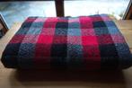 dikke zwart rood grijs geruite lap structuur stof, Hobby en Vrije tijd, Stoffen en Lappen, 120 cm of meer, Ophalen of Verzenden