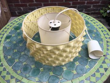 Vintage hanglamp beschikbaar voor biedingen