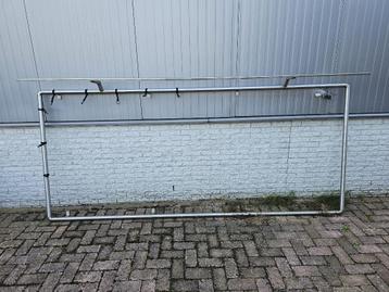 Spandoek houders ophangbaar. beschikbaar voor biedingen