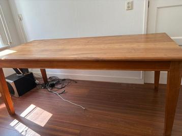 Massief houten eettafel 190 x 90 cm beschikbaar voor biedingen