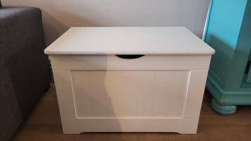 Speelgoedkist - 70x45x47 cm beschikbaar voor biedingen